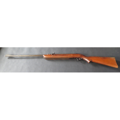 903 - BSA AIRSPORTER MK1 Air Rifle, 73.5cm Barrel.  Wood Stock.  135cm.