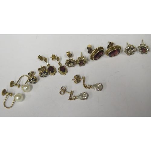 1699 - Seven Pairs of 9ct Gold Earrings, 11.6g