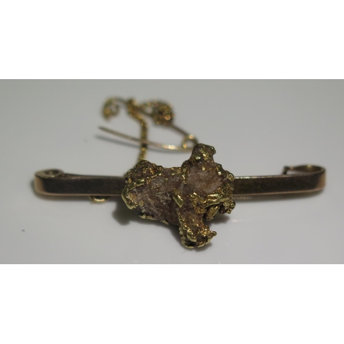 1886 - A Gold Nugget Brooch, 44mm wide, 6.7g