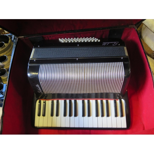 953a - A Silvertone Accordion