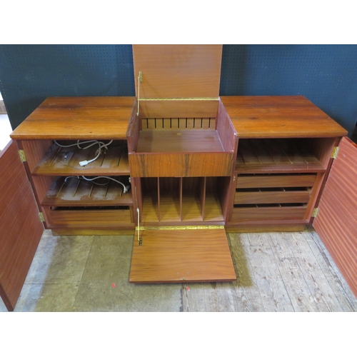 256g - A Danish Rosewood Veneered Stereo Cabinet with central hinged record player compartment with record ... 