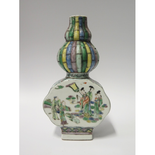 641A - A Chinese Qing Porcelain Famille Verte Vase with double gourd shaped neck and decorated with figures... 