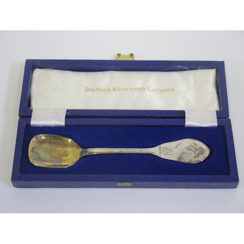 17 - A Cased Elizabeth II Silver Jubilee Commemorative Spoon, Sheffield 1977, Harris, Miller & Co. Ltd., ... 