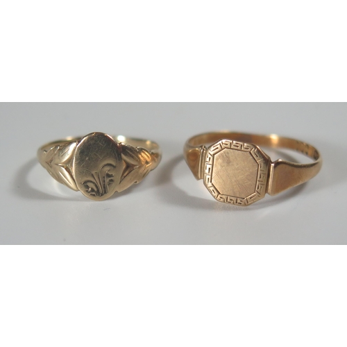 285 - Two 9ct Gold Signet Rings, sizes Q and L.5, 2.4g