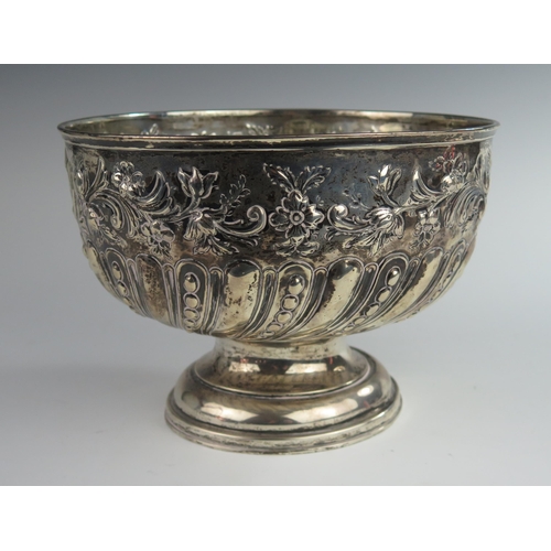 121 - An Edward VII Silver Presentation Punch Bowl with embossed foliate decoration, Birmingham 1909, FB &... 