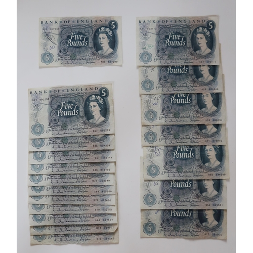 186 - 19 £5 Series C Notes _ 11 circulated with some folds and other faults, 8 circulated with folds and p... 