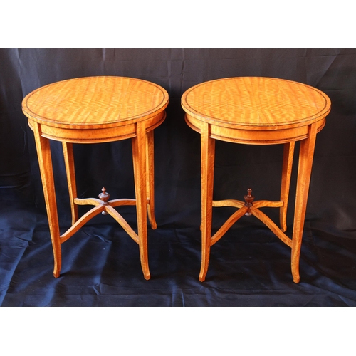 250 - A Pair of Edwardian Satinwood Occasional Tables with ebony stringing and standing on four swept, 49 ... 