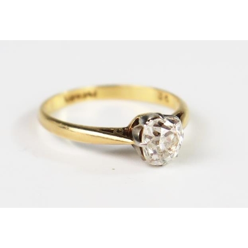 302 - An 18ct Yellow Gold and Platinum Old Cushion Cut Diamond Solitaire Ring, size L.5, 2.3g. Stone 5.8 x... 