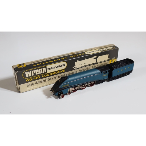 437 - A Wrenn Railways OO/HO Gauge W2210 4-6-2 Mallard in LNER Garter Blue 4468. Near mint in box with pac... 