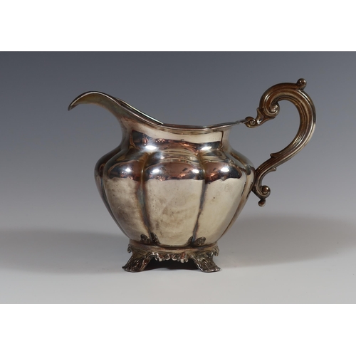 98 - A Victorian Silver Milk Jug, London 1840, Richard Pearce & George Burrows, 11.3cm high, 195.5g