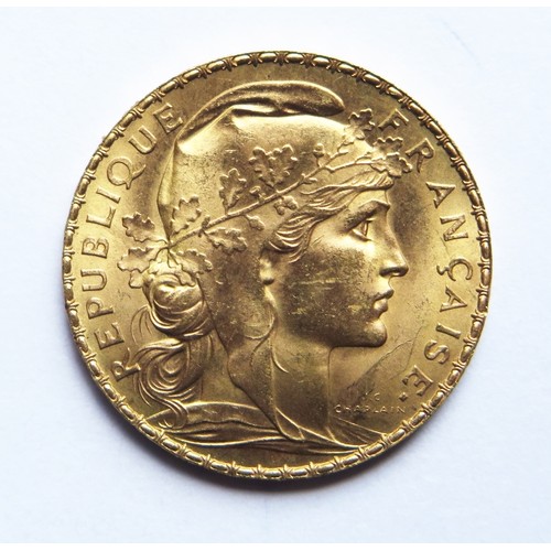 216 - A French 1909 20 Franc Gold Coin, EF