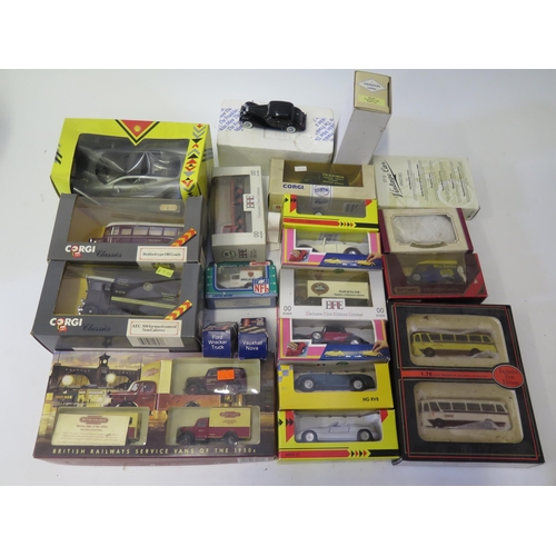 2542 - A Selection of Boxed Diecast Including Franklin Mint, Matchbox, Maisto, EFE, Corgi etc.