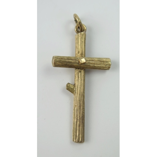 105 - 9ct Gold Cross Pendant, 44mm drop, 5.6g