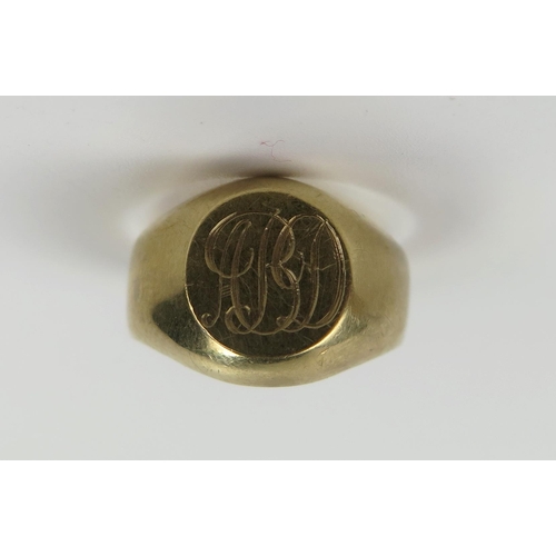 112 - 9ct Gold Signet Ring, size M, 4.2g