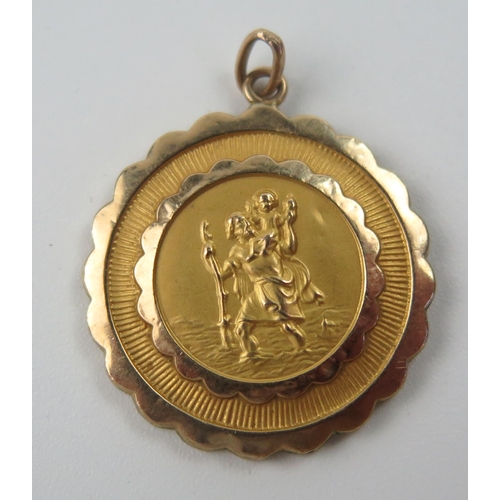 116 - 9ct Gold St. Christopher Pendant, 25mm diam., 2.5g