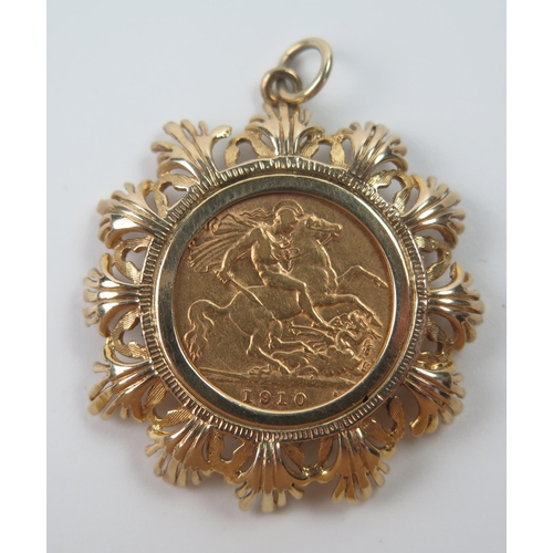 129 - 1910 Gold Half Sovereign in 9ct gold pendant mount, 8.9g gross