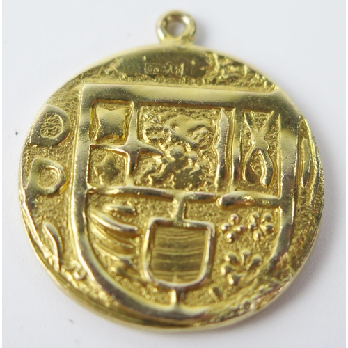 147f - 9ct Gold 'Coin' Charm, 5.7g