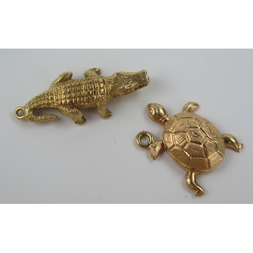 150 - Hallmarked 9ct Gold Crocodile Charm and unmarked 9ct gold tortoise charm, 7.2g