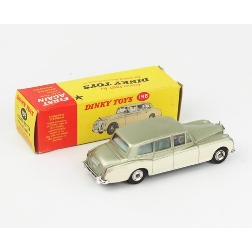 2098 - A Dinky Toys 198 Rolls-Royce Phantom V with cream lower body, light metallic green upper body, light... 