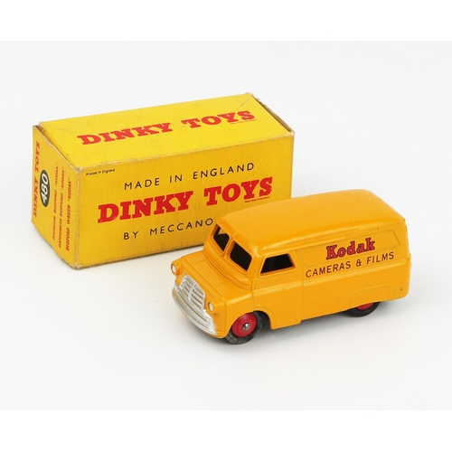 2136 - A Dinky Toys 480 Bedford 10 CWT Van 