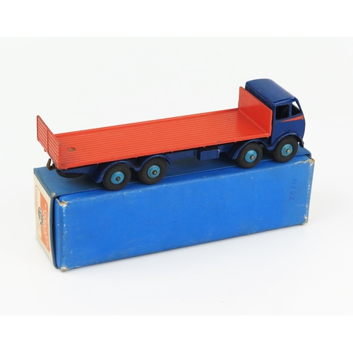 2151 - A Dinky Supertoys 503 Foden Flat Truck with Tailboard 1st type cab with violet blue cab and chassis,... 