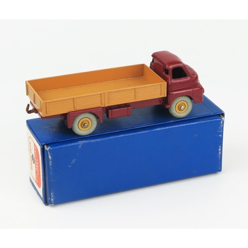 2184 - A Dinky Supertoys 522 Big Bedford Lorry in maroon with fawn back and hubs in blue box with orange la... 