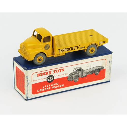 2198 - A Dinky Supertoys 533 Leyland Comet Wagon 'PORTLAND BLUE CIRCLE CEMENT' in yellow with yellow hubs a... 