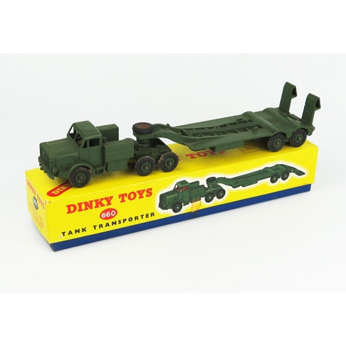 2262 - A Dinky Toys Second Issue 660 Tank Transporter (Thornycroft Mighty Antar) with 'DINKY SUPERTOYSTOYS'... 