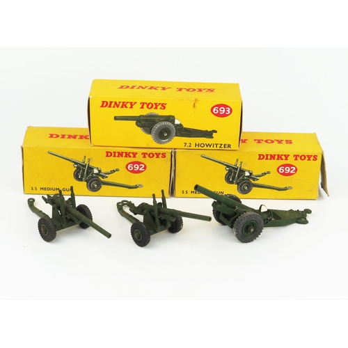 2270 - Three Dinky Toys Guns - two 692 5.5 Medium Guns and one 7.2 Howitzer. Excellent/near mint in fair to... 