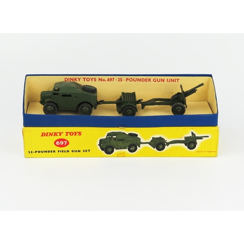 2272 - A Dinky Toys 697 25-Pounder Field Gun Unit Set in first issue yellow lid box. Excellent (cracking to... 