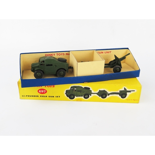 2272 - A Dinky Toys 697 25-Pounder Field Gun Unit Set in first issue yellow lid box. Excellent (cracking to... 