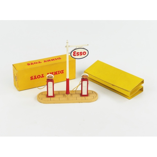 2298 - A Dinky Toys 781 Petrol Pump Station 'ESSO' in yellow non-picture box. Near mint in near mint box wi... 