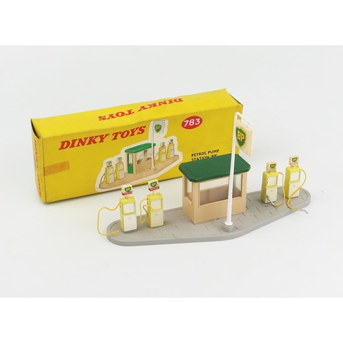 2301 - A Dinky Toys 783 Petrol Pump Station 'BP'. Excellent but missing two nozzles but these are easily cr... 