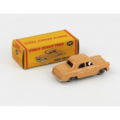 2342 - A Dublo Dinky Toys 061 Ford Prefect in tan with silver trim and smooth grey wheels. Near mint in exc... 