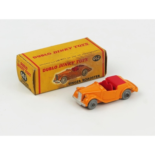 2343 - A Dublo Dinky Toys 062 Singer Roadster in yellow-orange with silver trim, red interior and smooth gr... 