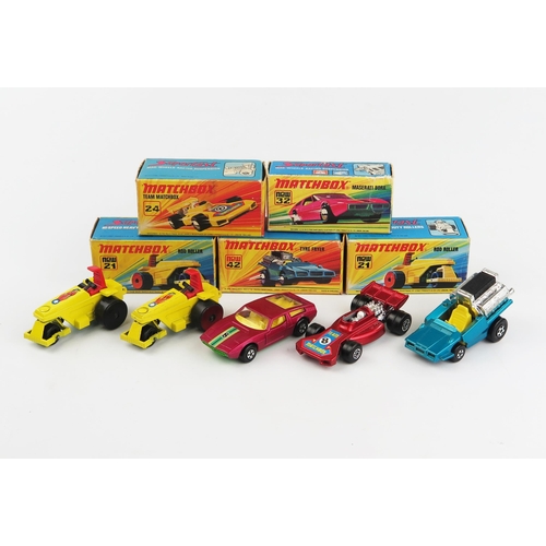 2392 - Matchbox Superfast I type box group - (1,2) 21b Rod Roller wheel variants, (3) 24b Team Matchbox in ... 