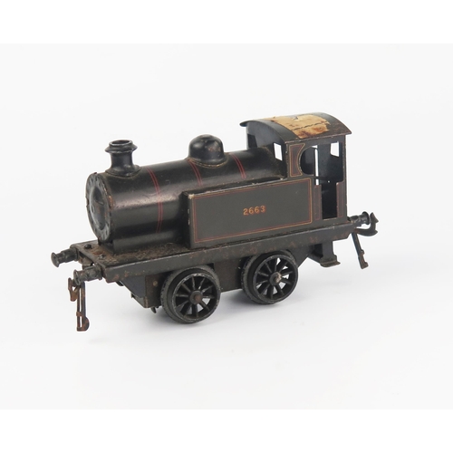 2563 - A 1920's Bing O Gauge Clockwork Train - black with gold and red pinstripes 