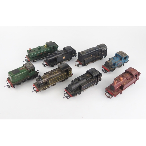 2574 - 8 OO Gauge Tank Locomotives including Tri-ang, Hornby