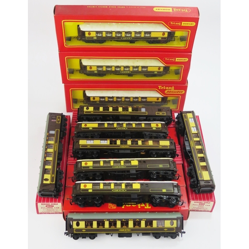 2577 - Eleven Tri-ang Hornby OO Gauge Pullman Passenger/Brake/Restaurant  Cars Named Jane, Mary, Anne, Arie... 