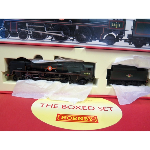 2588 - Hornby 'Orient Express' The Boxed Set - BR 4-6-2 'United States Lines' Merchant Navy Class Loco, Thr... 