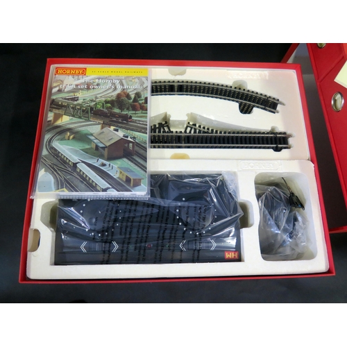 2588 - Hornby 'Orient Express' The Boxed Set - BR 4-6-2 'United States Lines' Merchant Navy Class Loco, Thr... 