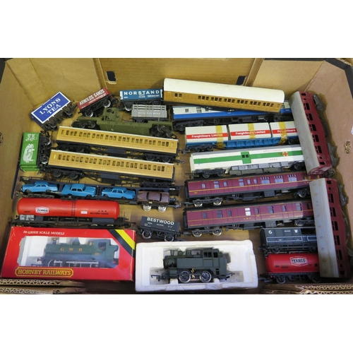 2597c - A Collection of OO Gauge Locomotives, Passenger Coaches and Rolling Stock including Hornby, Tri-ang,... 