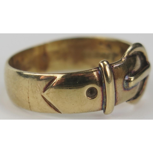 32 - 9ct Gold Buckle Ring, size R, 4.9g