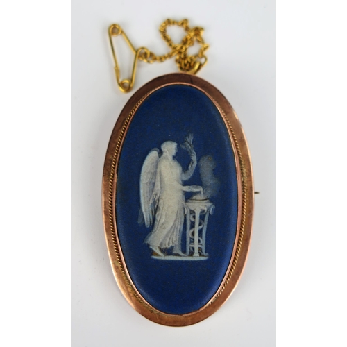 418 - 9ct Gold Framed Wedgwood Brooch, 48x29mm