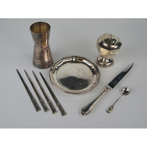 558 - .835 Silver Tray (10cm diam.,) and Sterling silver mustard, 75.5g and other oddments