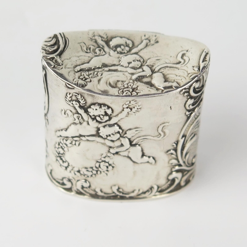 763 - Small Dutch Silver Hinged Box decorated with putti, 36mm high, 30g