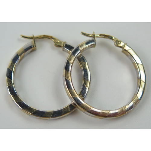 90 - A Pair of 9ct Gold Two Tone Hoop Earrings, 25mm diam., 3.2g