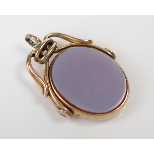 304 - 9ct Gold and Agate Spinning Fob, 29mm, 5.4g