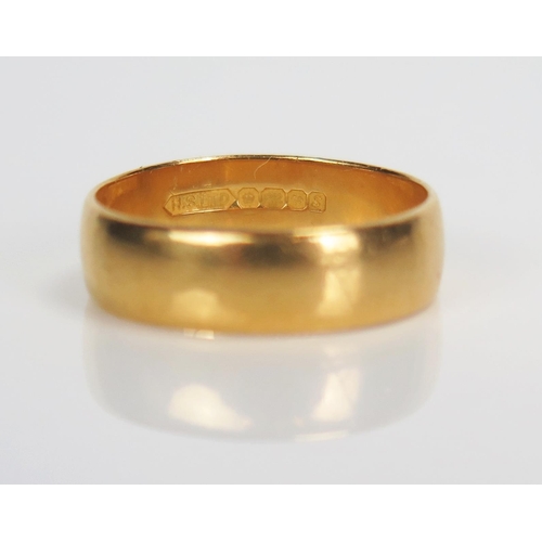 333 - 22ct Gold Wedding Band, 6mm wide, size Q, 5.7g, Birmingham 1992