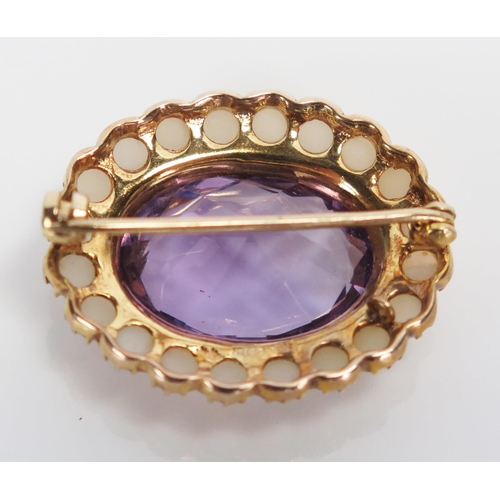 346 - 9ct Gold, Amethyst and Pearl Brooch, 27x23mm, 6.7g